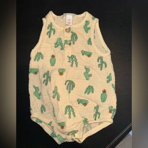 Cat & Jack baby graphic romper